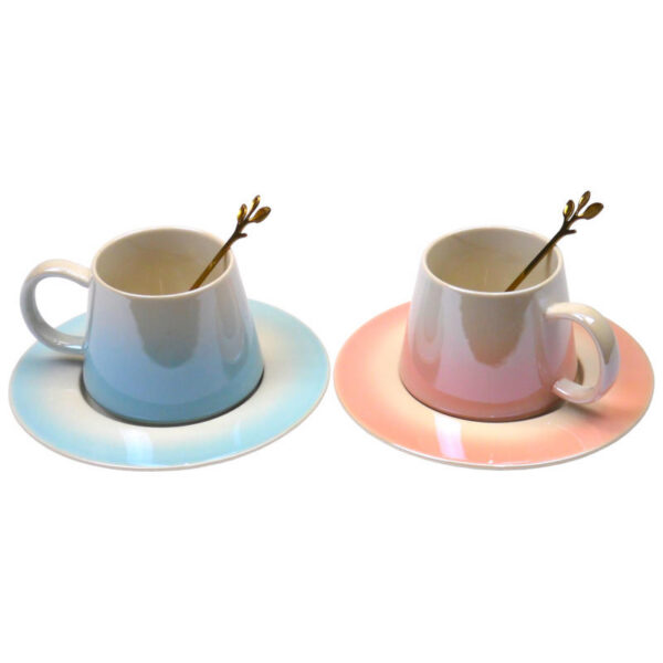 mug with spoon in gift box